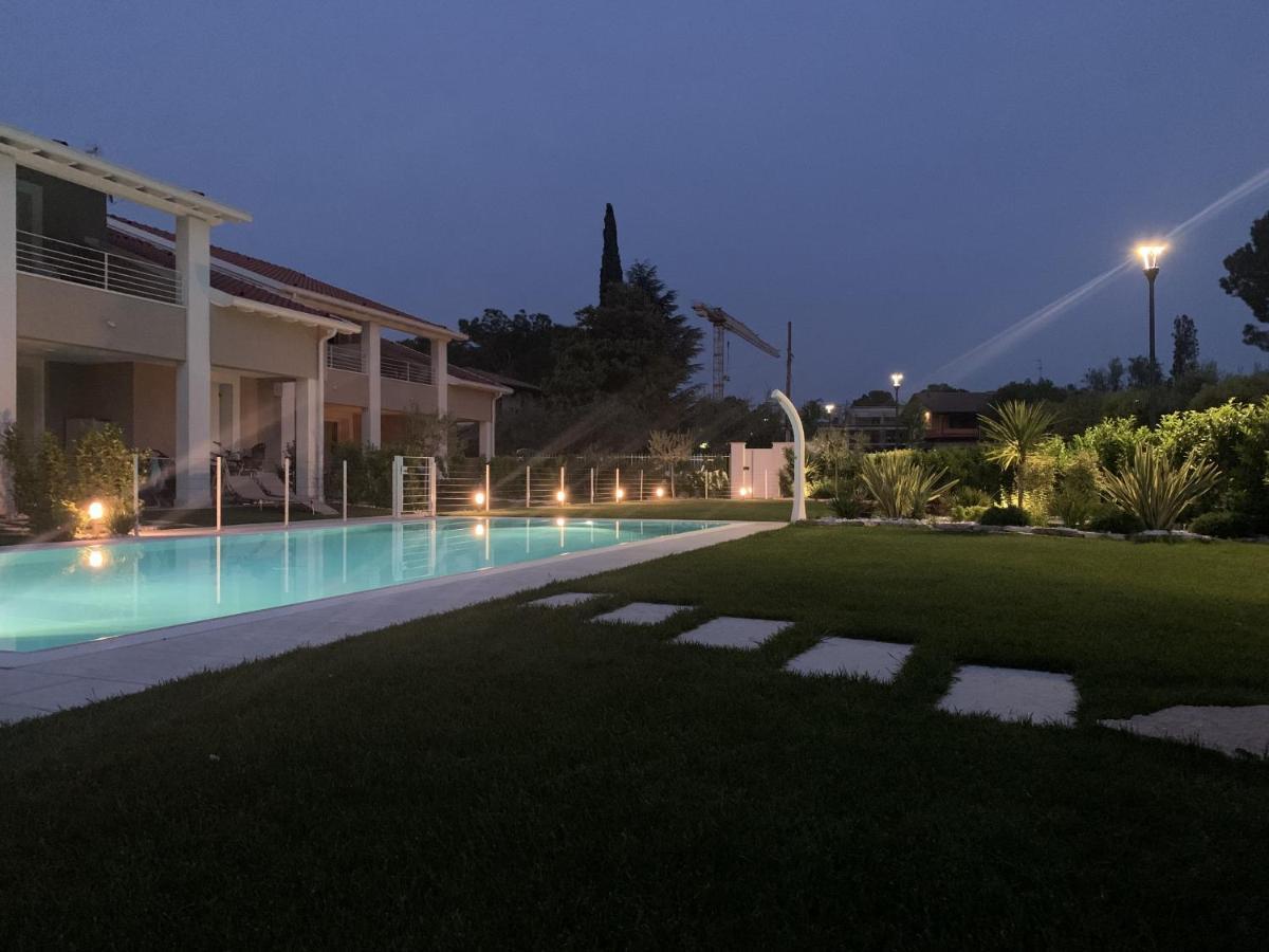 מנרבה דל גארדה Villa Meri מראה חיצוני תמונה