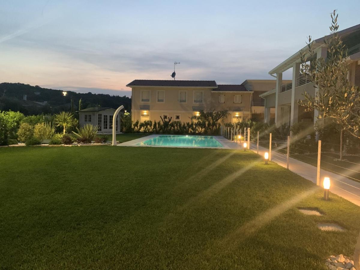 מנרבה דל גארדה Villa Meri מראה חיצוני תמונה